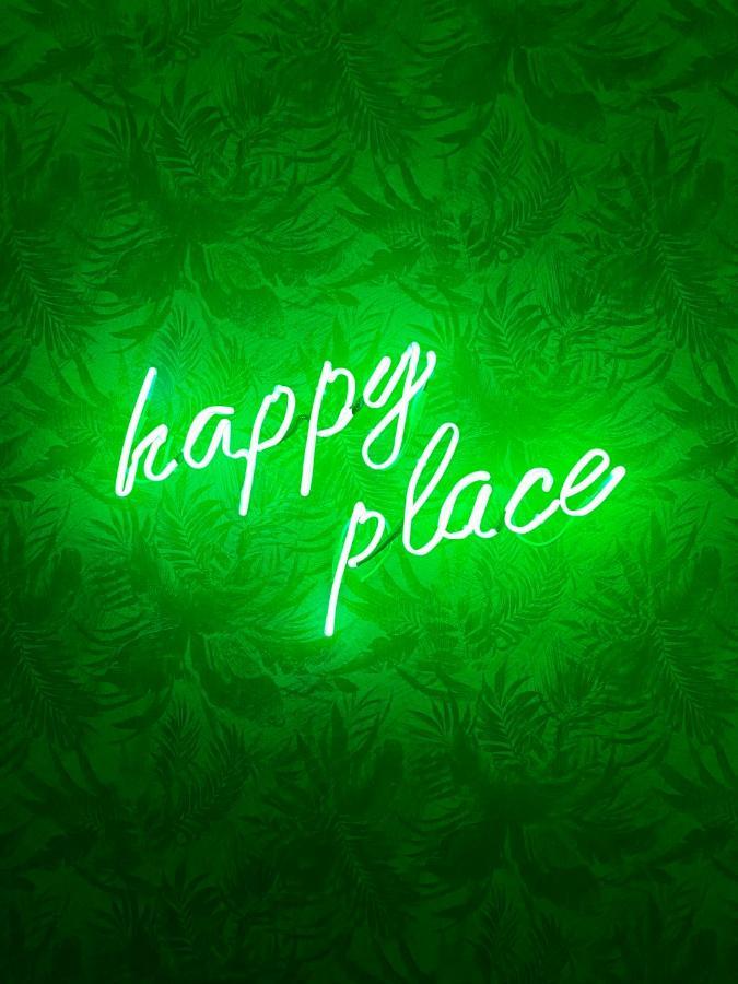 Happy Place! Big, Bright & Central - Ideal For Families And Groups Of Friends Patras Exterior foto