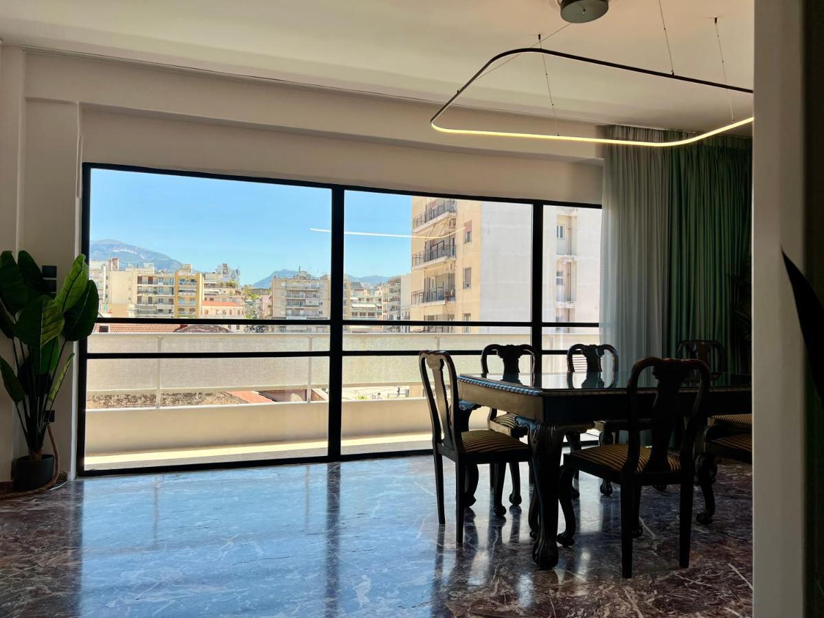 Happy Place! Big, Bright & Central - Ideal For Families And Groups Of Friends Patras Exterior foto