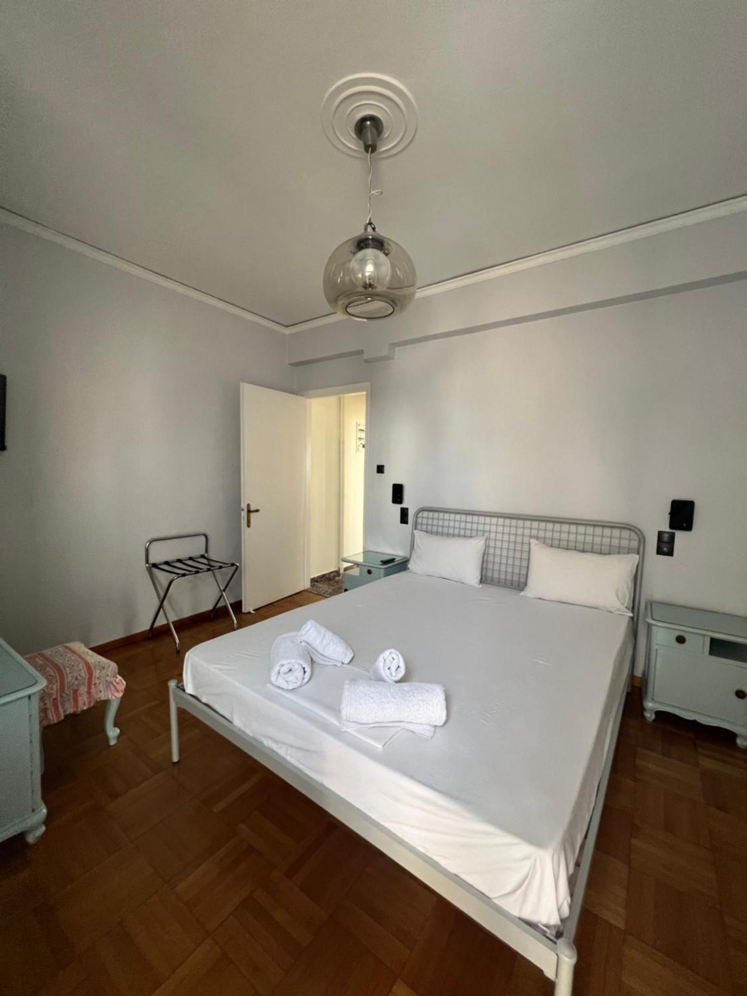 Happy Place! Big, Bright & Central - Ideal For Families And Groups Of Friends Patras Exterior foto