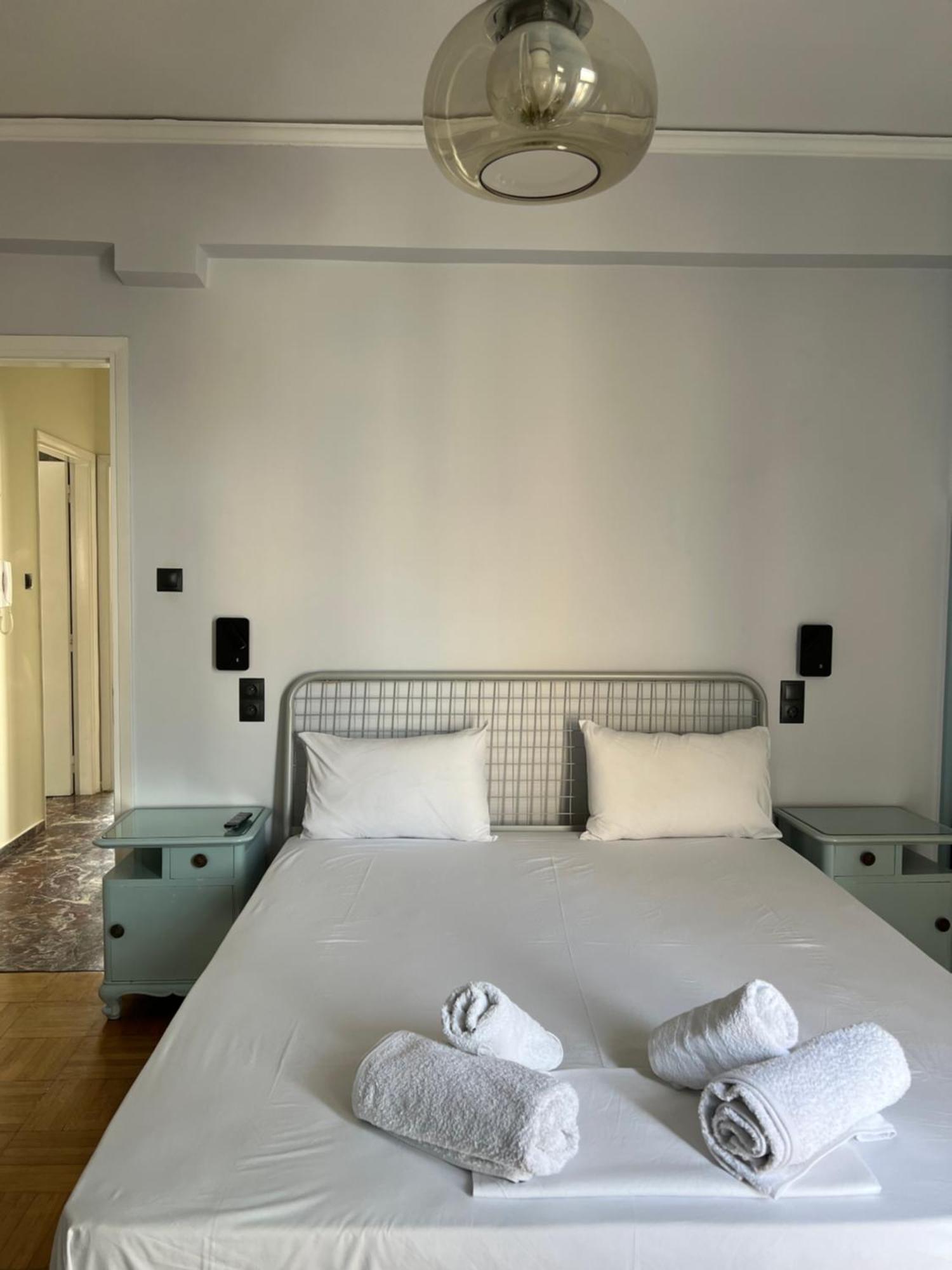 Happy Place! Big, Bright & Central - Ideal For Families And Groups Of Friends Patras Exterior foto